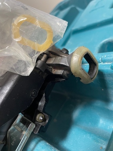高圧エアビス打ち機 Makita AR411HR