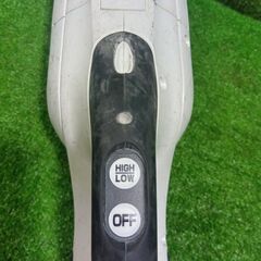 マキタ CL142FD 充電式クリーナー 本体のみ ※停止時に異音がします/内部に汚れが残っていることがあります【市川行徳店】【店頭取引限定】【中古】管理番号：ITDE3LVVHROCの画像