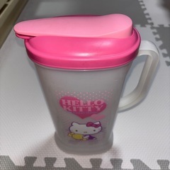 かき氷機と麦茶ポット の画像