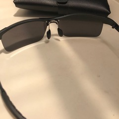 サングラス　ケース付きの画像