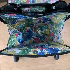 Cutemini フラワーパターン シルバーカーの画像
