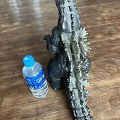 ゴジラのフィギュアの画像