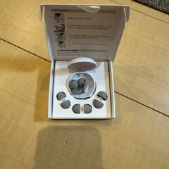　アマゾンベストセラー　【新品未使用】完全遮音 睡眠用耳栓 DJcong レッドドット賞受賞 防音 ノイズキャンセリング いびき対策 アイマスク併用 安眠グッズ 勉強用 子供 大人 旅行 ポーチ付 快眠 耳栓 聴覚過敏用 フィット感 高評価の画像