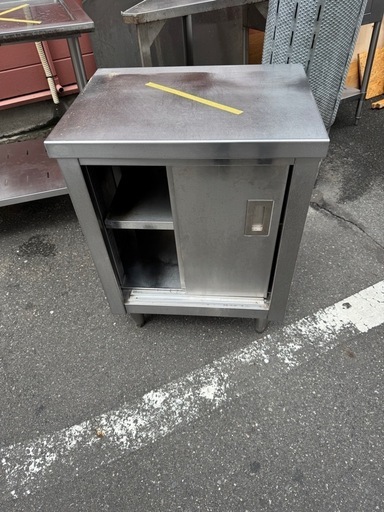 厨房設備　収納ラック