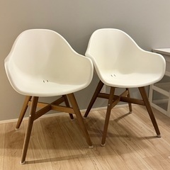 IKEA イケア ファーンビーン シェルチェアの画像