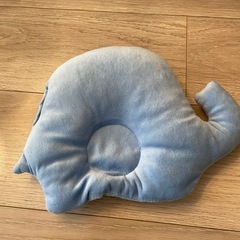 明日処分予定‼️ほぼ新品🌻ベビー枕の画像