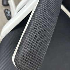オフィスチェア メッシュタイプの画像