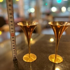 煌びやかな　銅製グラスの画像