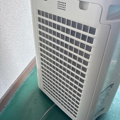 加湿空気清浄機　空気清浄機　シャープ　SHARPの画像