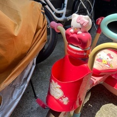 女児 三輪車 ハローキティの画像