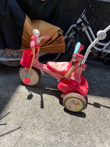女児 三輪車 ハローキティ (ちくわ) 市坪の三輪車の中古あげます