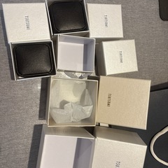 ジュエリーTSUTSUMI 空箱、紙袋の画像