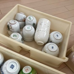 引き出し&茶器沢山まとめて　お話中の画像