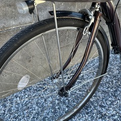 電動アシスト自転車茶色の画像