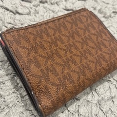 MICHEAL KORS 財布の画像