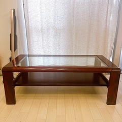 カリモク　ガラステーブル　ローテーブル　アンティーク　モダン　ガラス天板 karimoku（カリモク）のガラス天板ローテーブルのご紹介です