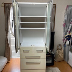 白い棚大の画像