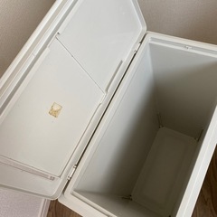 ゴミ箱の画像