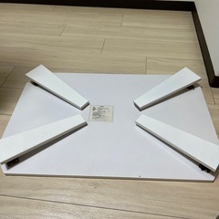 折りたたみテーブルの画像