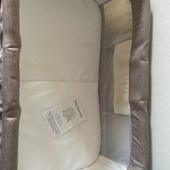 ベビーベッドの画像