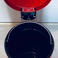 お値下げ！【ブラバンシア】ペダル式ゴミ箱　ダストボックス レトロビン 12L レッド﻿     廃盤の画像