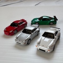 ミニカー７台の画像