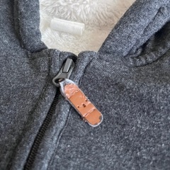 【受け渡し予定者決定】H&M ベビー　フード付きアウターの画像