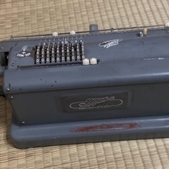 機械式計算機の画像