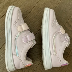 女児スニーカーの画像