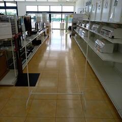 リユースのサカイ太田店★ジモティ割あり★  ハンガーラック ホワ...