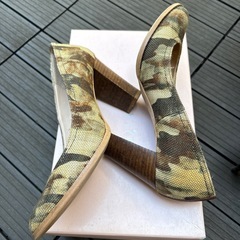 ダイアナパンプス　22.5cmの画像