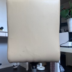 キャスター付き チェア　の画像
