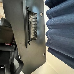 ゲーミングチェア(Bluetoothスピーカー付) デスクの画像