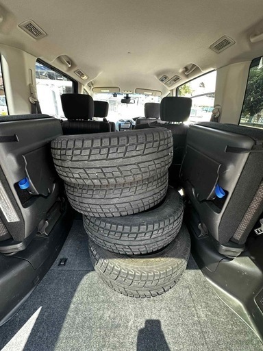 YOKOHAMA スタッドレス タイヤ 4本 215/65 R16