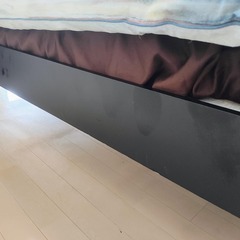 ベッドフレームの画像