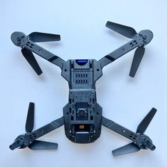 新品 E88ドローン デュアルカメラ バッテリー2個付き①の画像