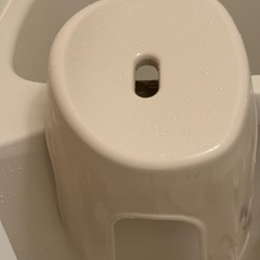 おふろ桶と椅子の画像