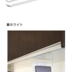 【ほぼ未使用】tower✨吊戸棚布巾ハンガーの画像