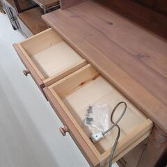 ★値下げいたしました★【ドリーム尾浜店】カントリー調キャビネット　※全体的に使用感あり　※テープ跡　キズ　スレあり　高さ(H)180.5×幅 (W)86.5×奥行(D)40(cm)の画像