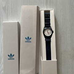 adidas 腕時計の画像