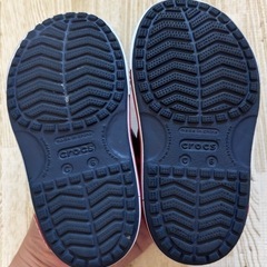 クロックス　ベビーサンダルの画像
