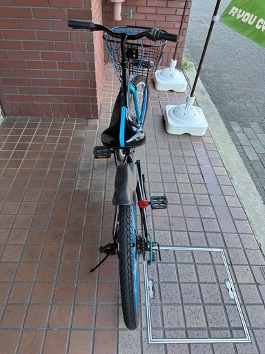 ★美品★24インチ　外装6段変速　LEDオートライト　カゴ　フェンダー付き子供用自転車　ブラック