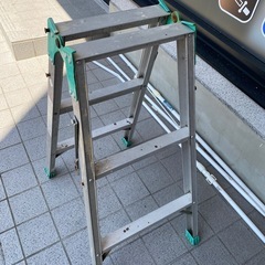 脚立　895mmの画像