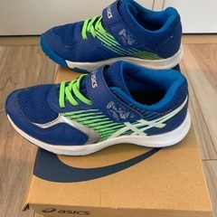 Asics 男の子用シューズ　19センチの画像