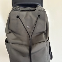 【HUAWEI Classic Backpack｜ダークグリーン／美品】の画像