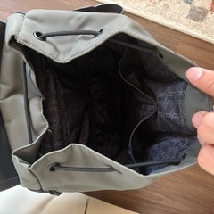 【HUAWEI Classic Backpack｜ダークグリーン／美品】の画像