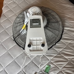 壁掛け扇風機の画像
