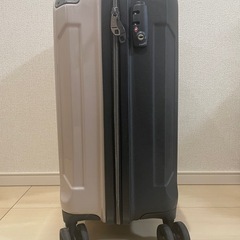 (8/2,3限定)キャリーケースの画像