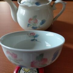 お値引きします◆有田焼　急須　湯呑５客、茶碗５客、器５客セット　未使用品◆の画像