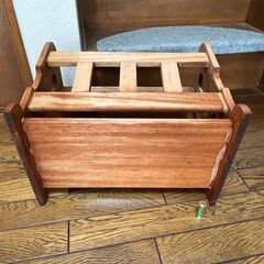 【無償でお譲りします】木製のラック（書籍や小物類収納にどうぞ）の画像